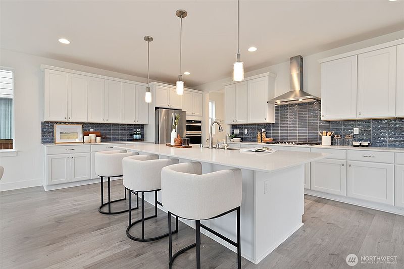 4th image of 23546 SE 271st Street