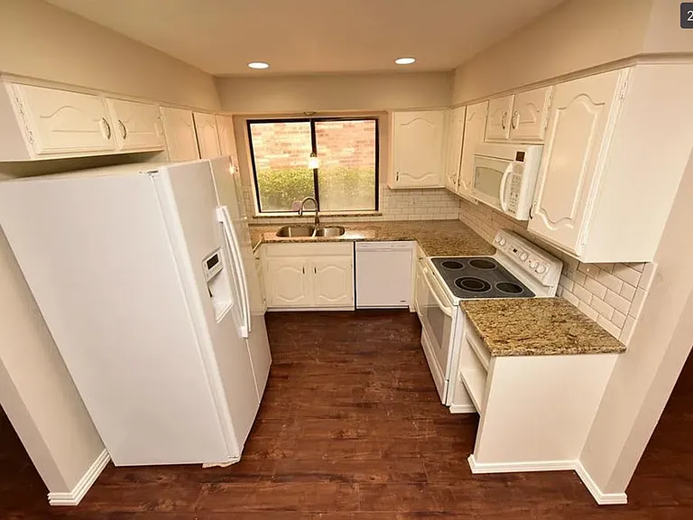 2216 Placid Dr — Photo 9