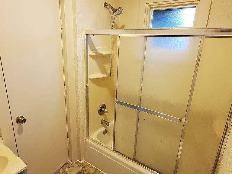 106 Knapp Ln — Photo 15