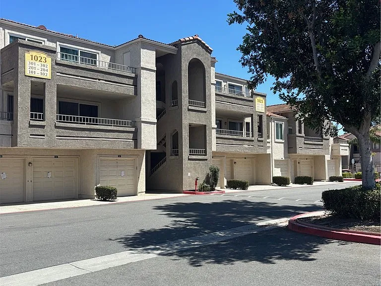 1023 Vista Del Cerro Dr #206 — Photo 2