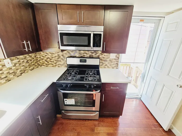 617 Liberty Ave — Photo 11