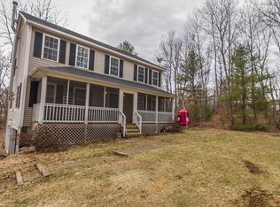 11 Leland Rd, West Brookfield, MA 01585