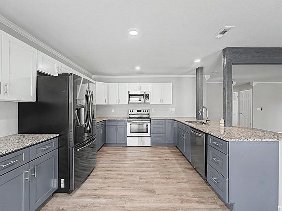 5th image of 1404 W Pine St
