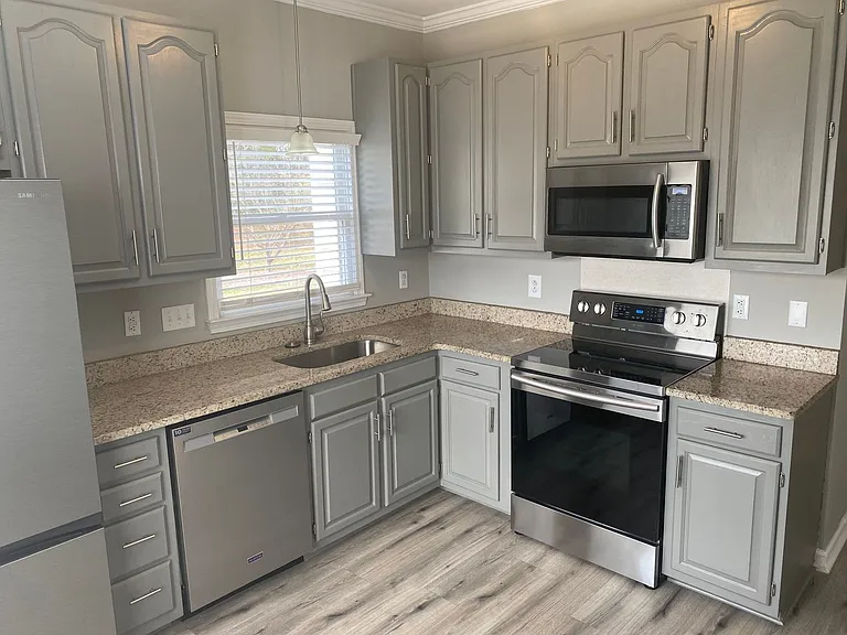 8743 Fox Chase Ln — Photo 9
