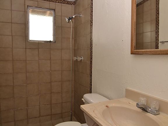 5th image of 1542 W Calle Siglo