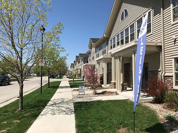 2nd image of 2725 Northridge Pkwy Unit 207
