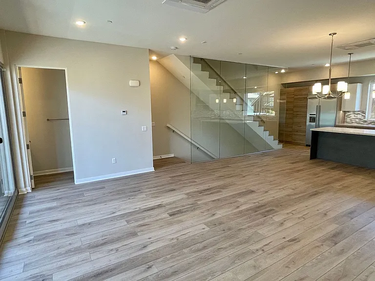3535 3rd Ave — Photo 8