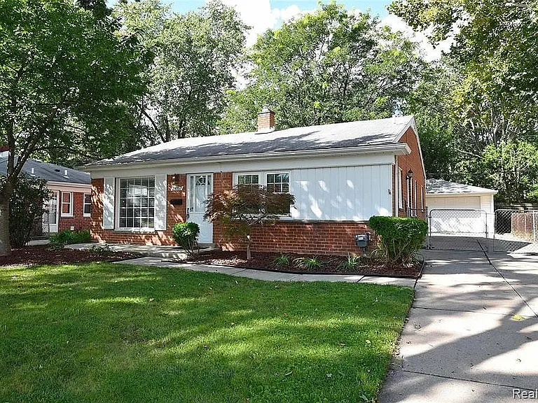 28057 Brentwood St — Photo 25