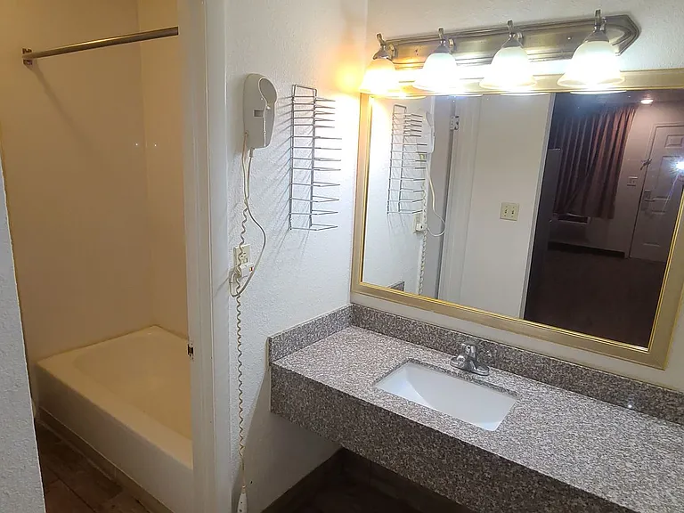 721 Horizon Dr #207 — Photo 8
