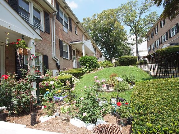 2nd image of 130 Glenwood Ave #305