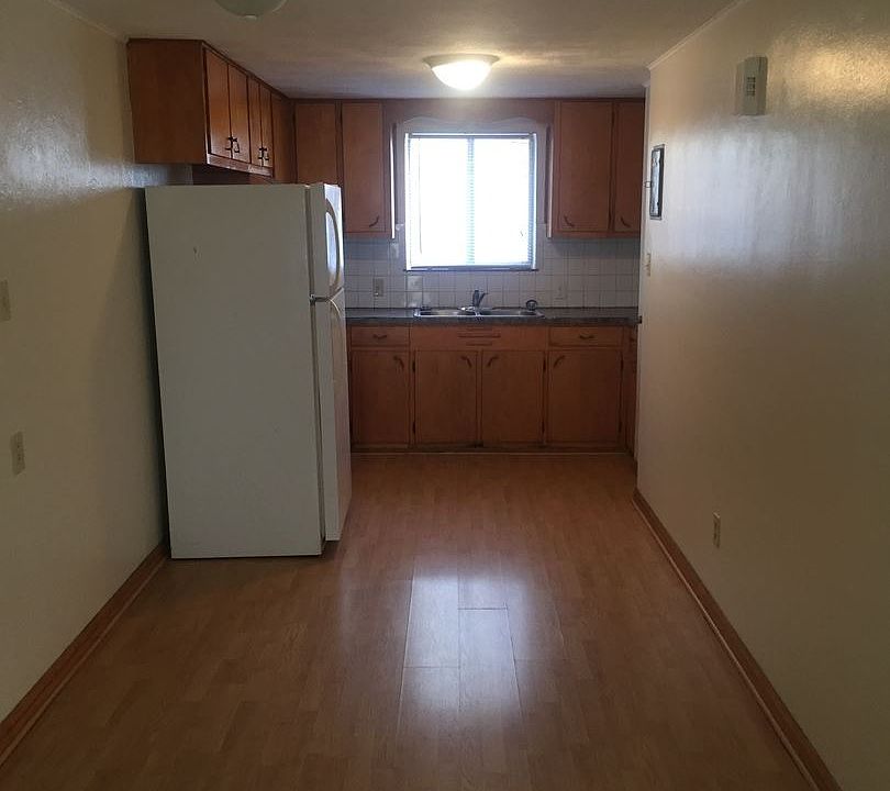 2nd image of 318 N Sprigg St APT 304