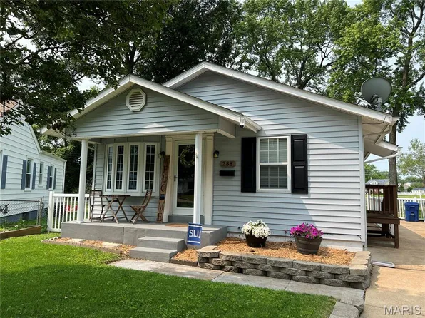 288 Elmdale Ct, Florissant, MO 63031
