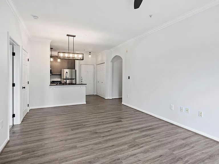 Access to guest bedroom, bathroom