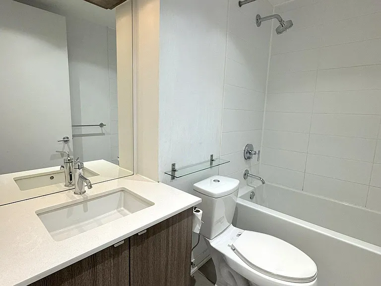 88 Colgate Ave #Penthouse 732 — Photo 17