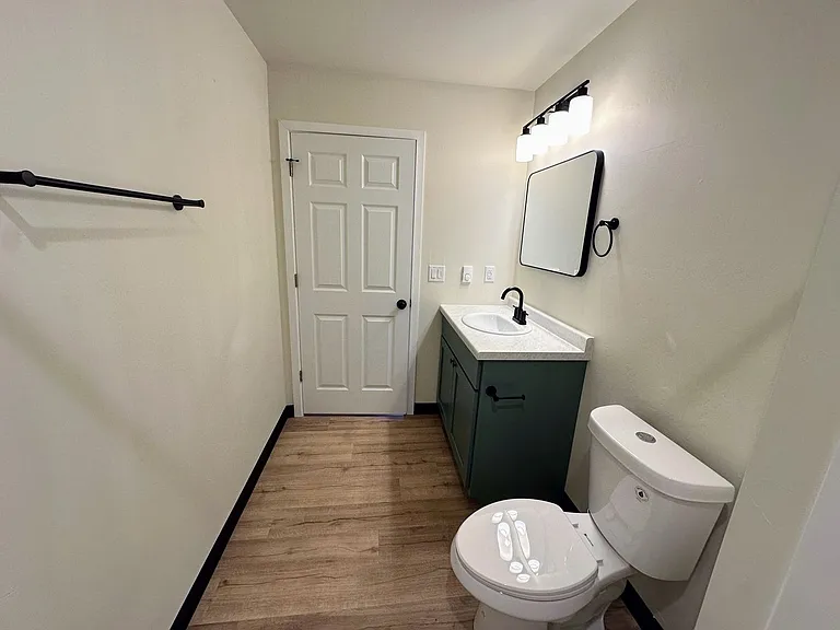 1201-1203 Atrium Ct — Photo 28
