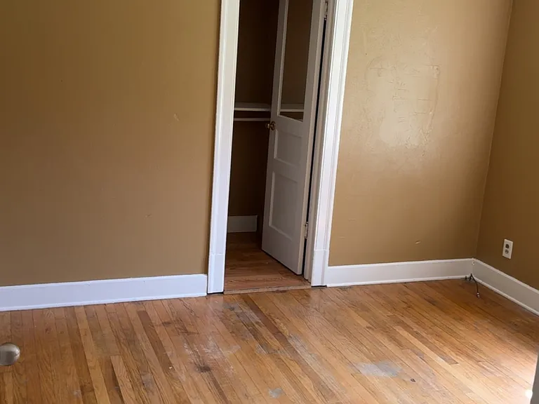 1127 Rose Ave — Photo 6