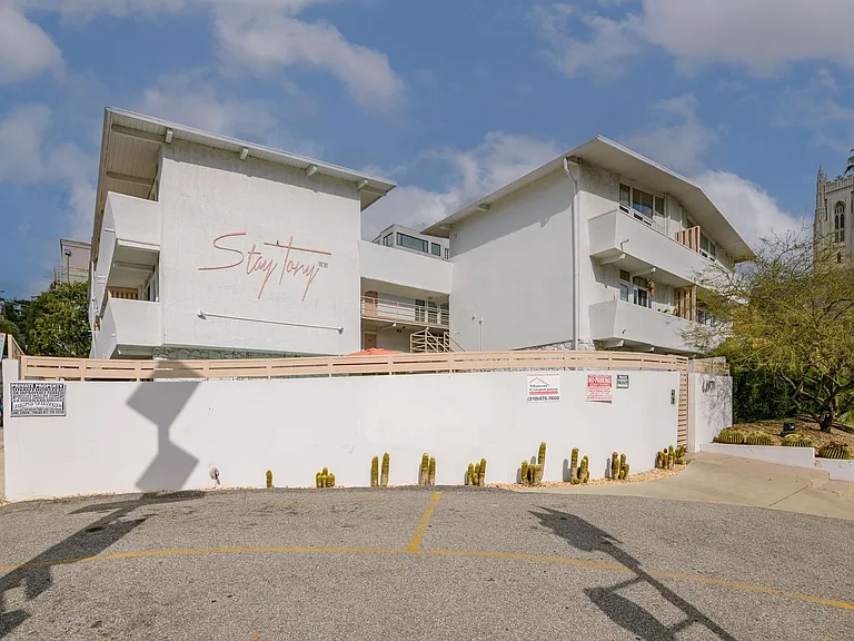 6871 Franklin Ave - Hollywood Cozmo — Photo 28