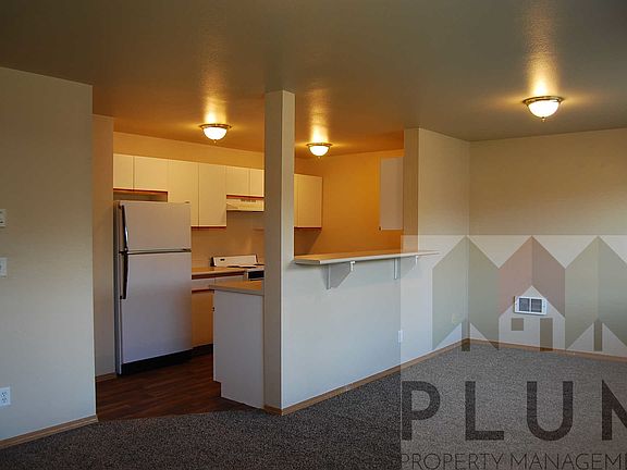 2nd image of 1520 Cooley St APT 13