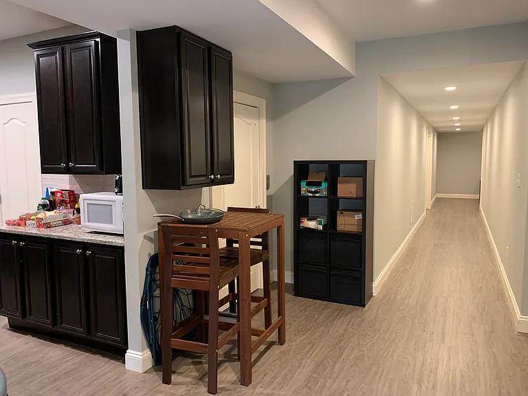 Hall Dr — Photo 3