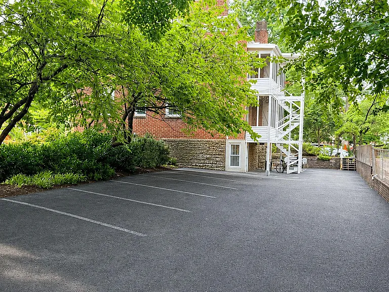 300 Commonwealth Ave #4 — Photo 19
