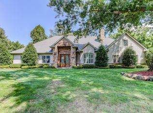 2 Crawford Rd, Middletown, NJ 07748