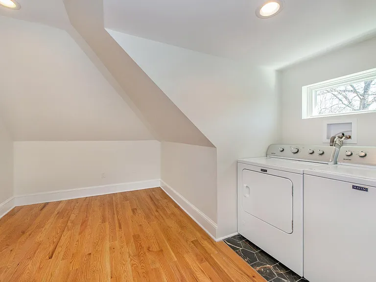 3 Irving Pl #A — Photo 25