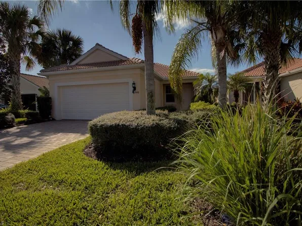 8748 Querce CT S, NAPLES, FL 34114