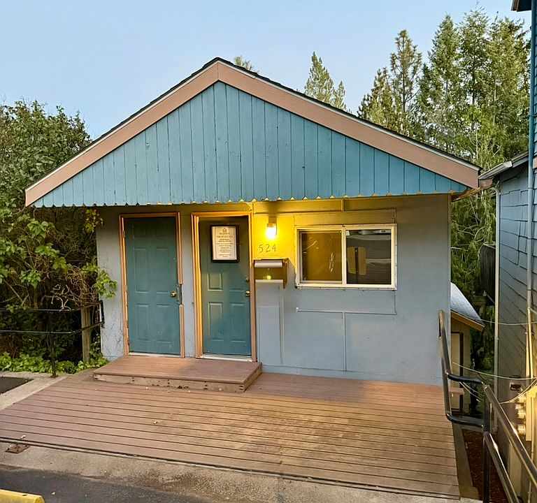 1st image of 524 NE Maiden Ln
