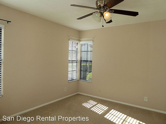 3rd image of 15961 Avenida Villaha Unit 30