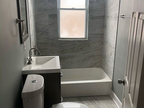 3rd image of 12431 S Eggleston Ave #2