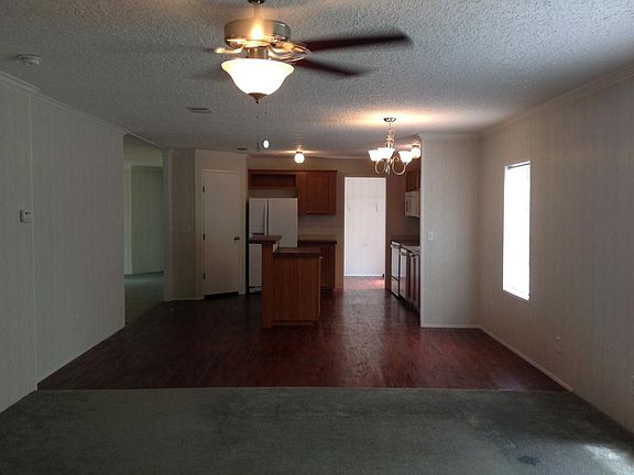 2nd image of 200 NW Michelle Pl