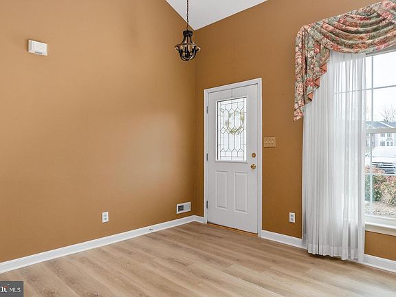 3rd image of 4303 Turnberry Dr