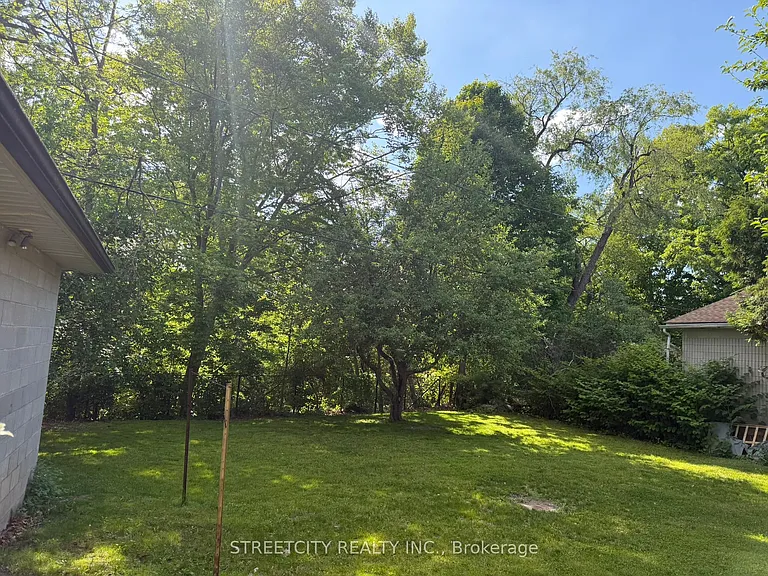 444 Scenic Dr — Photo 6