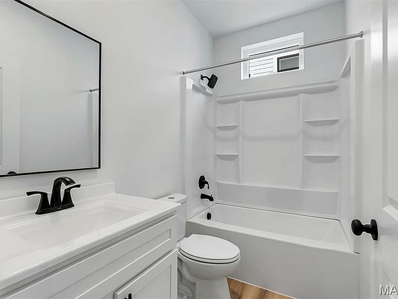 5th image of 457 Rosedale Ter