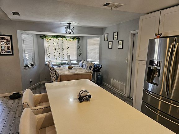 4th image of 40266 Ronar St