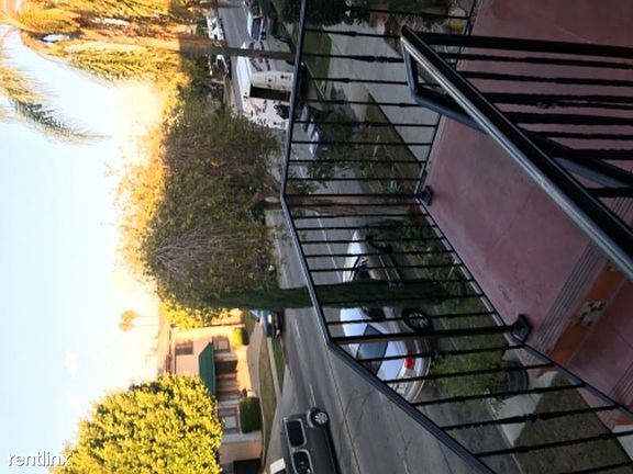 2nd image of 1800 E 3rd St APT 6
