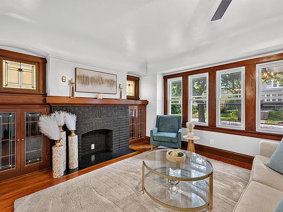 4th image of 2772 N 52nd STREET