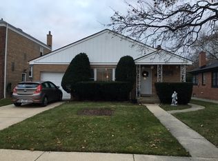 2827 W Bryn Mawr Ave, Chicago, IL 60659