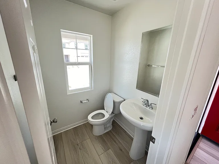 20189 Breeze Blooms Dr — Photo 24