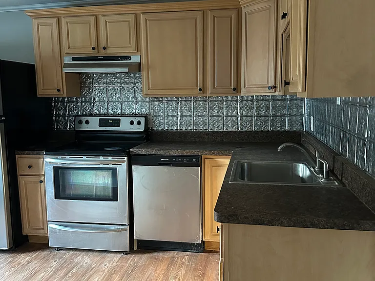 176 Bristol St #2 — Photo 37