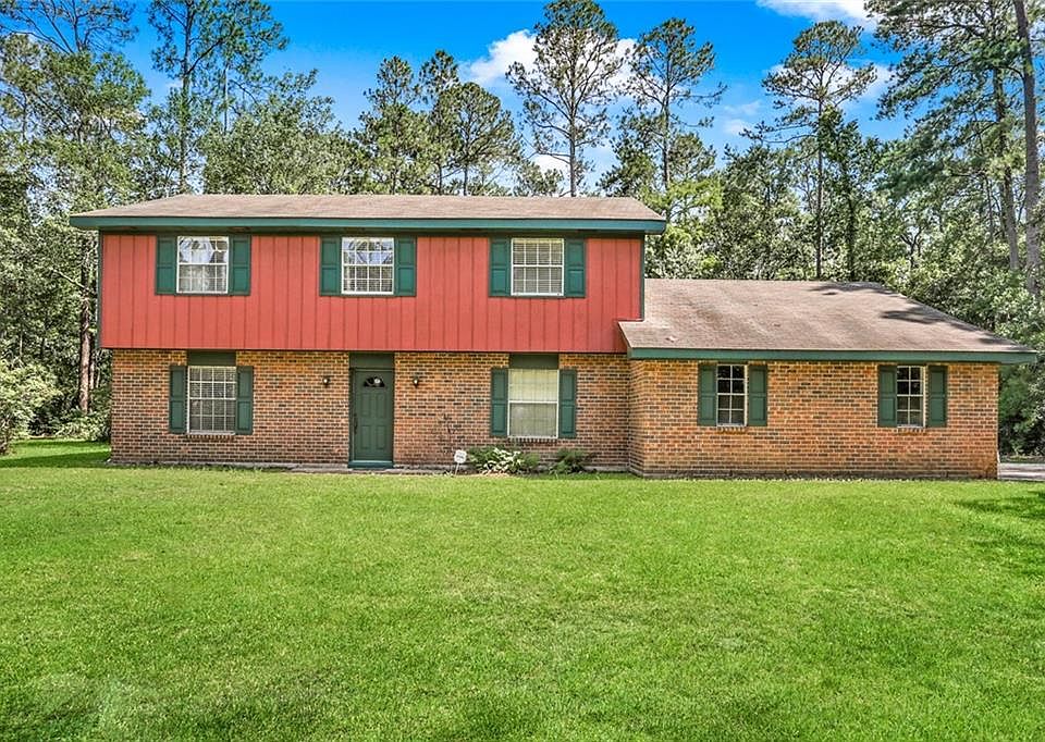1st image of 22324 Hemlock Dr