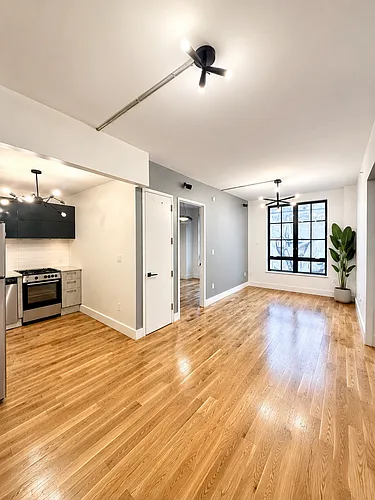 226 E 122nd St #2A Photo 1 226 E 122nd St #2A Photo 1