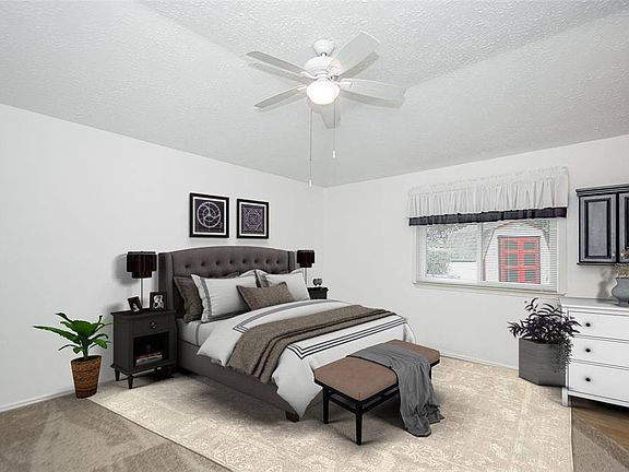3rd image of 5605 Sugar Creek Dr