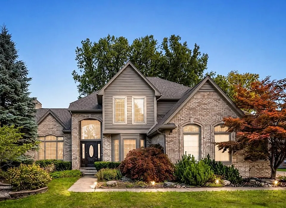 1058 Covington Place Dr