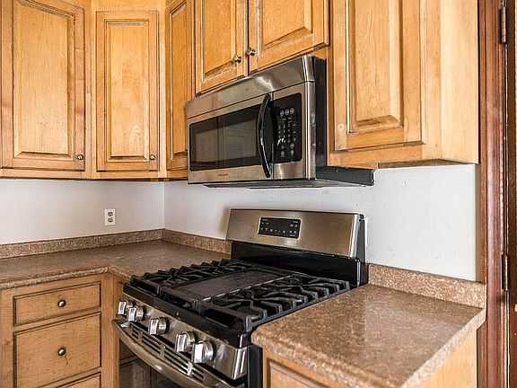 14th image of this home