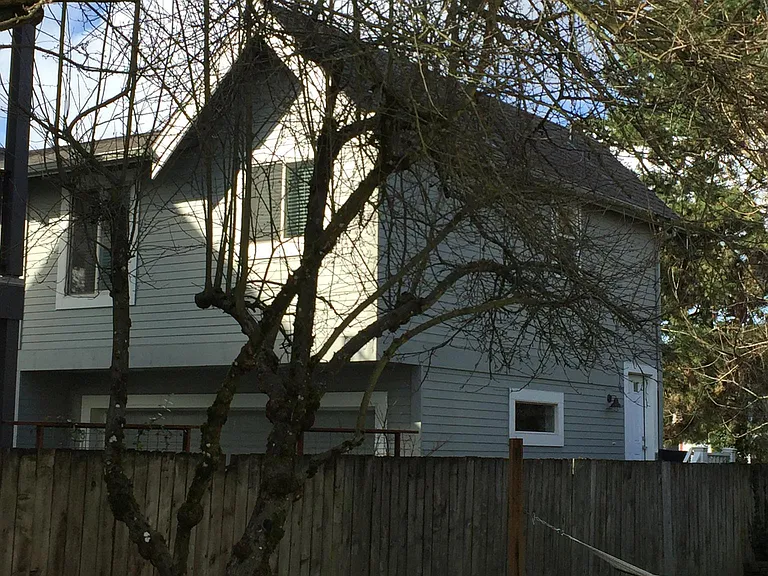 8121 SE 11th Ave — Photo 16