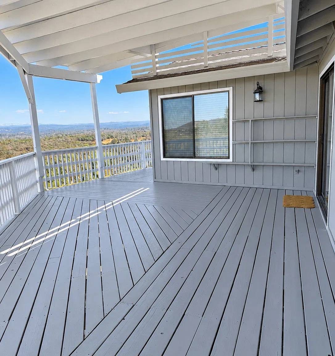 2 bed, 2.5 bath, 2100 sqft, $3,200 — Photo 2