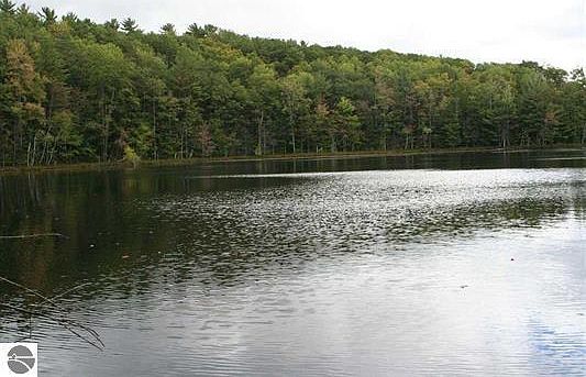 1st image of Pearl Lake Rd