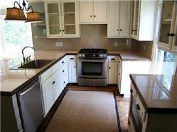 5th image of 1109 Holly Hill Dr