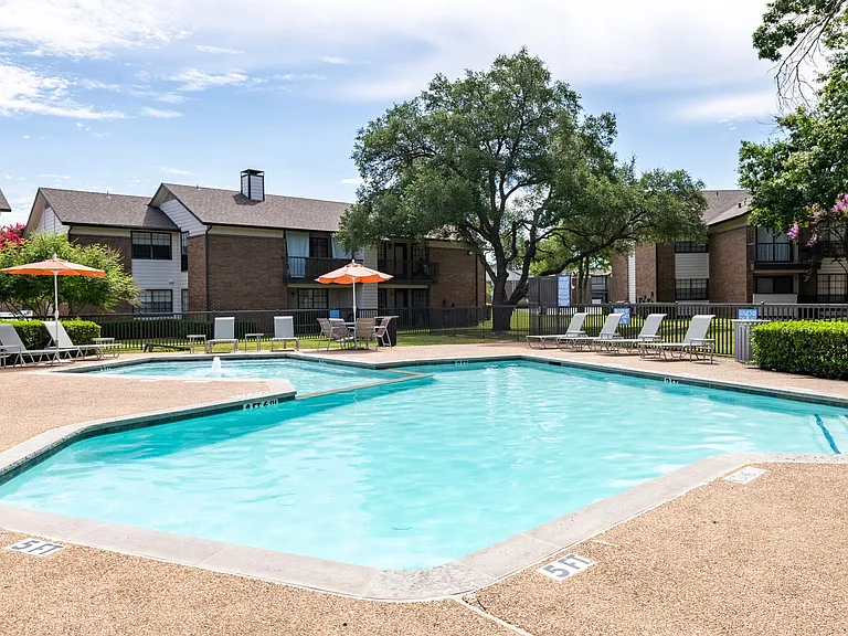 Beautiful Swimming Pool Views
